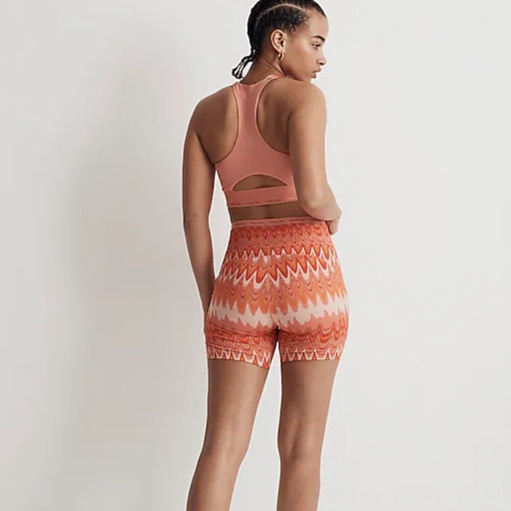 Outdoor Voices TechSweat 5" Thrive Shorts in Grapefruit Helios - Picture 4 of 12